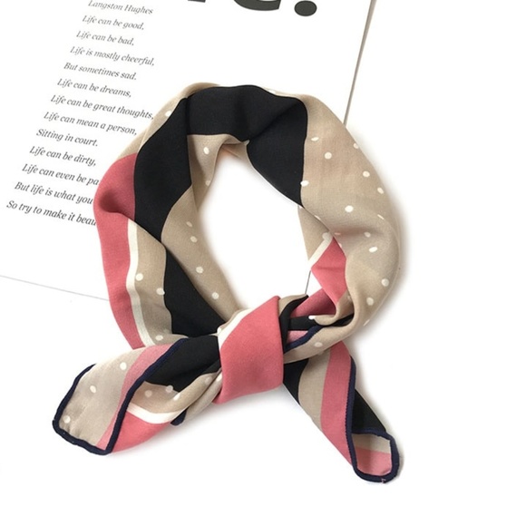 Atelier Sona Accessories - Square Bandana - Pink